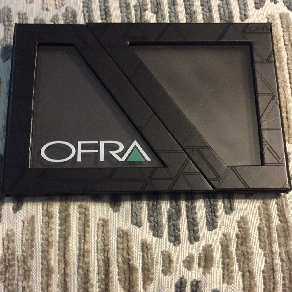 Ofra empty popup magnetic palette eyeshadow holder